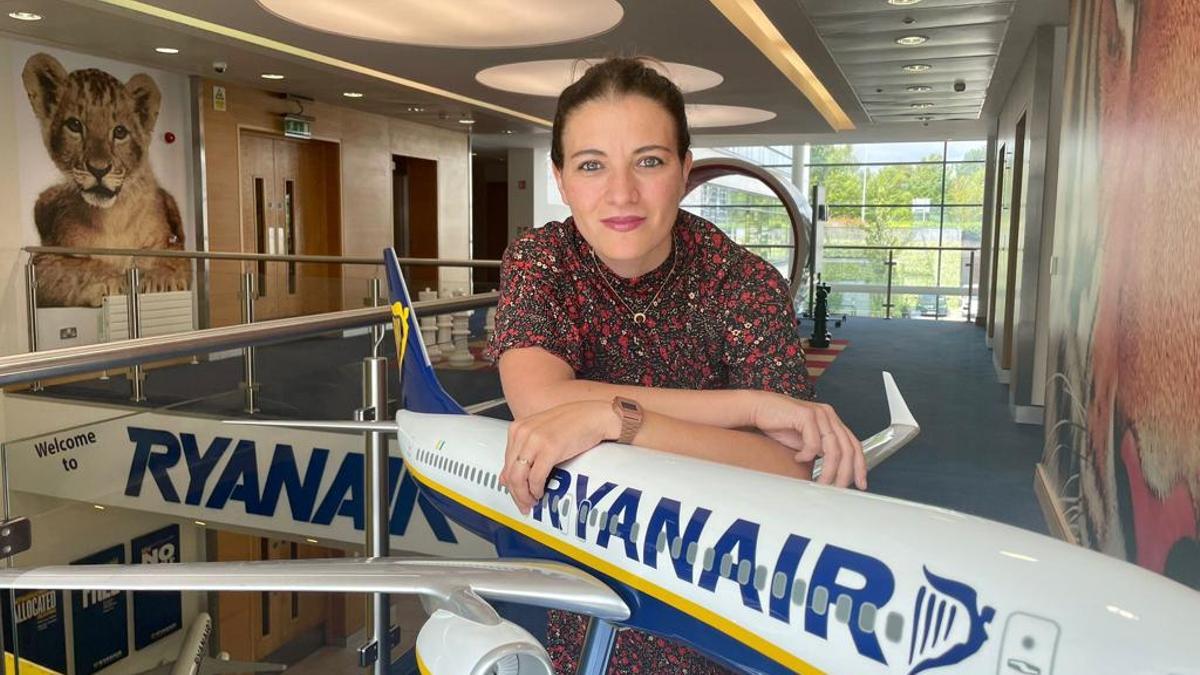 Elena Cabrera es portavoz de la compañía Ryanair para España y Portugal