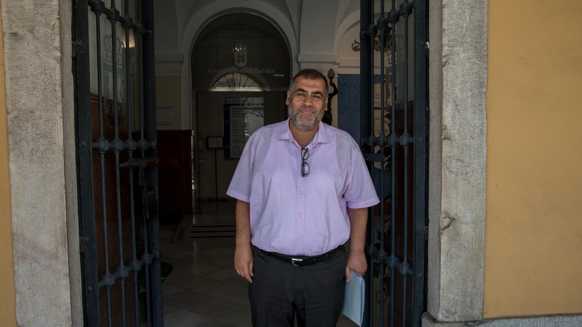 Adel Najjar, tras la reunión que mantuvo con el alcalde en el ayuntamiento en 2019.