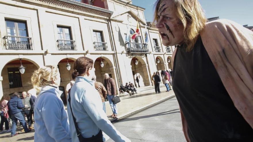 Uno de los zombis deambula por el Parche.