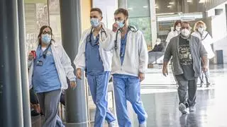Media docena de hospitales modifican la actividad quirúrgica por el pico de gripe y covid