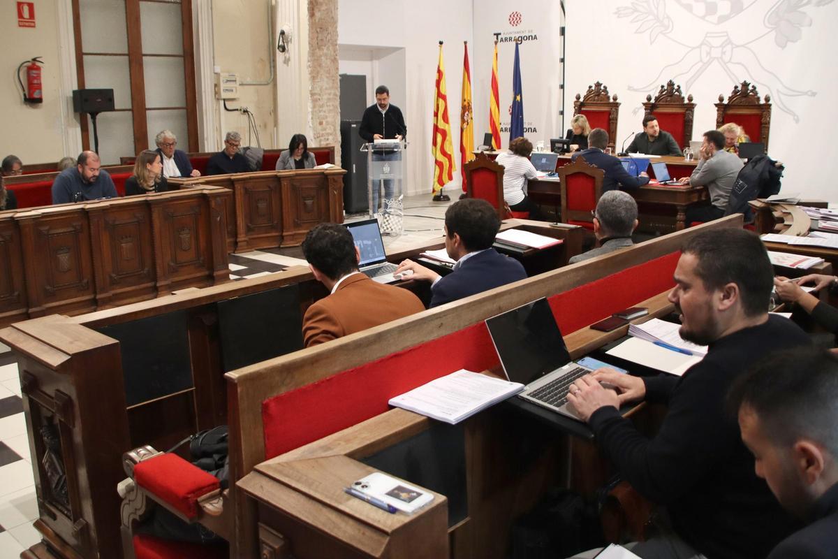 Pleno del mes de marzo del Ayuntamiento de Tarragona, esta mañana.
