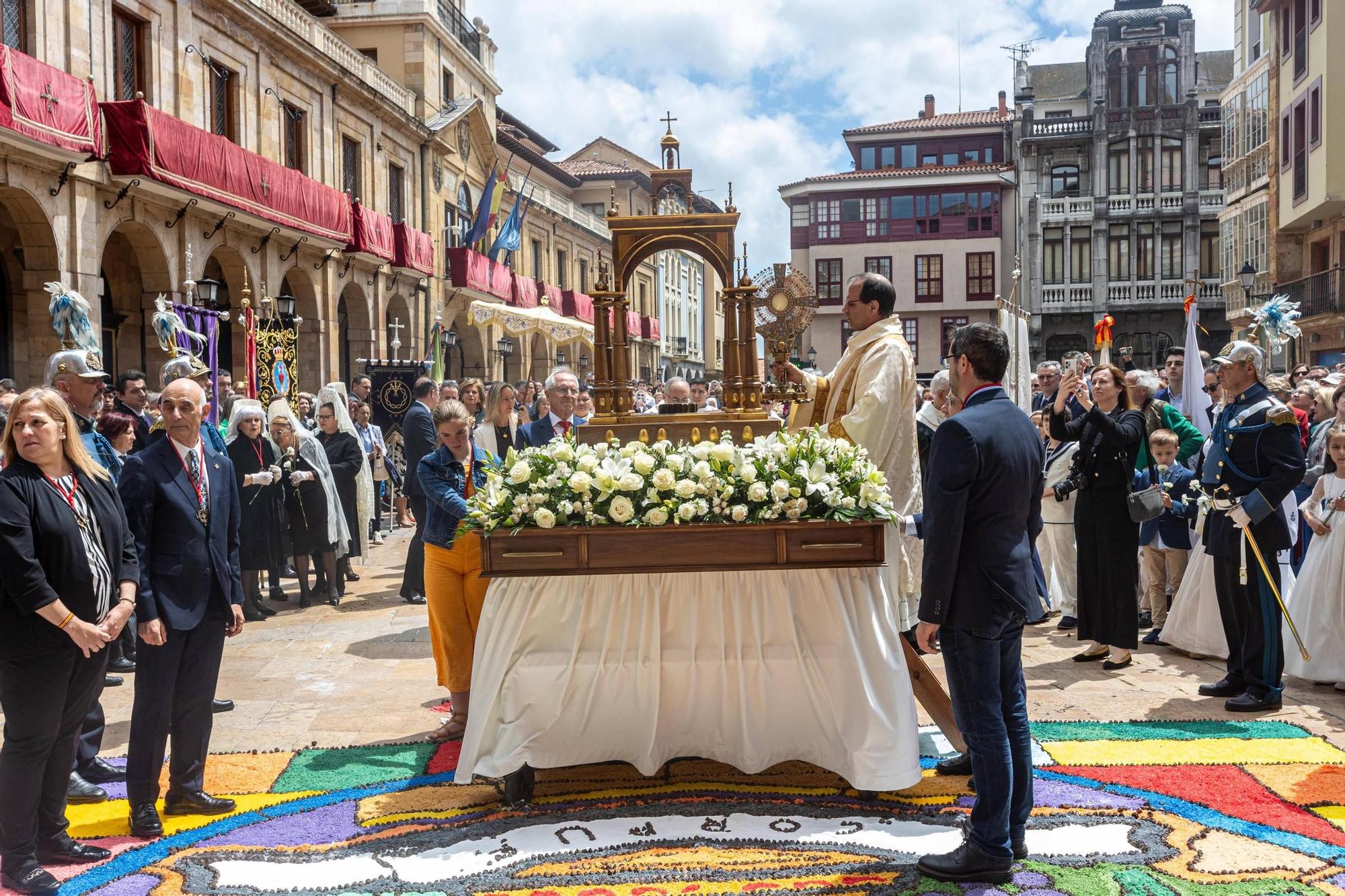 Celebración del Corpus en la Catedral de Oviedo
