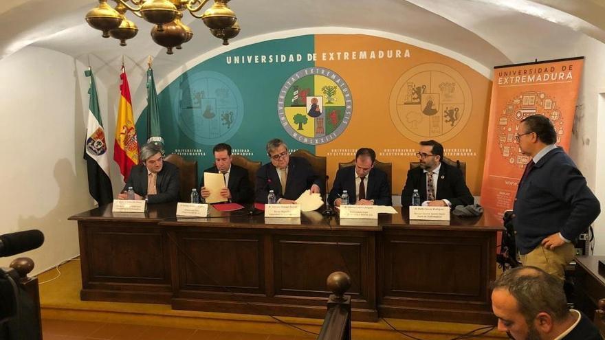 La Junta impulsa un centro de ventanilla única para transformación digital de pymes