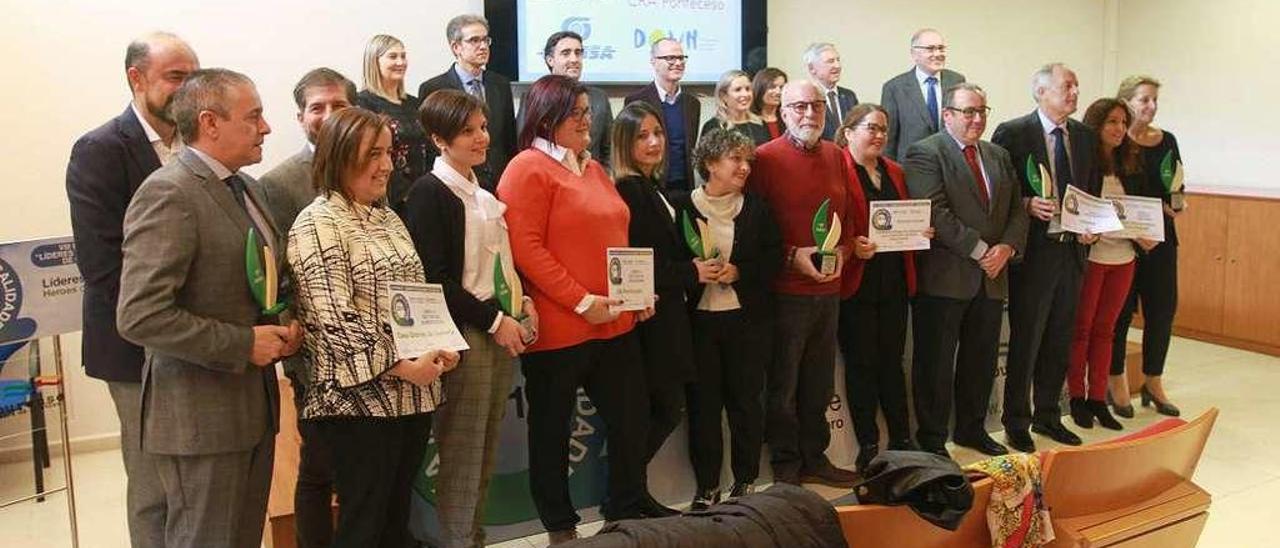 Premiados y autoridades asistentes a la octava edición de los Premios &quot;Líderes en Calidade&quot; de Expourense. // Iñaki Osorio