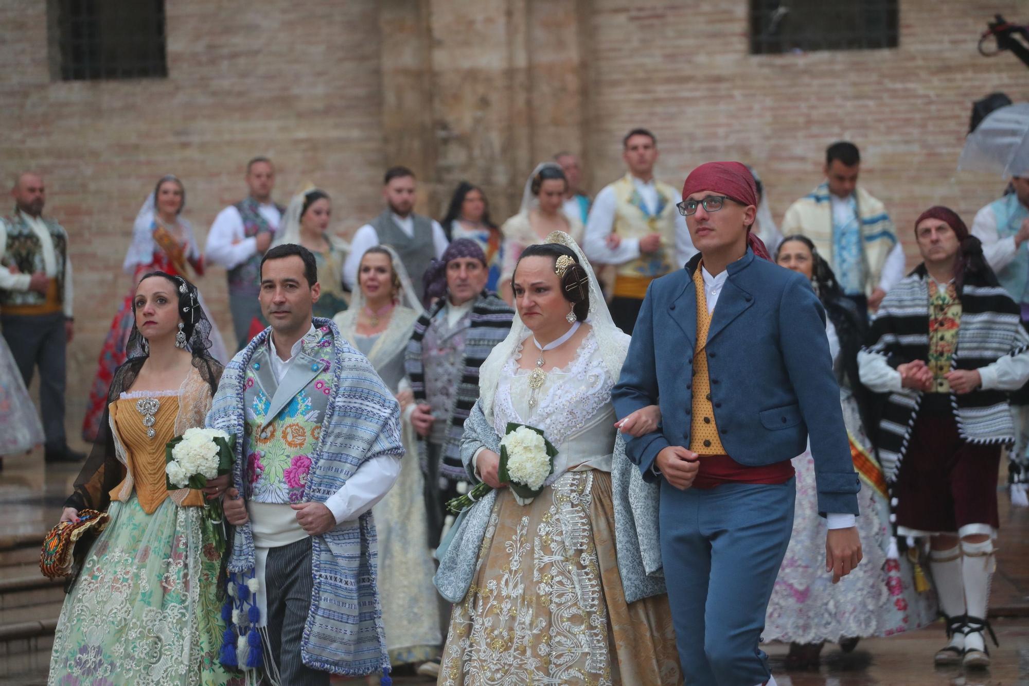 Búscate en el primer día de ofrenda por la calle de la Paz (entre las 18:00 a las 19:00 horas)