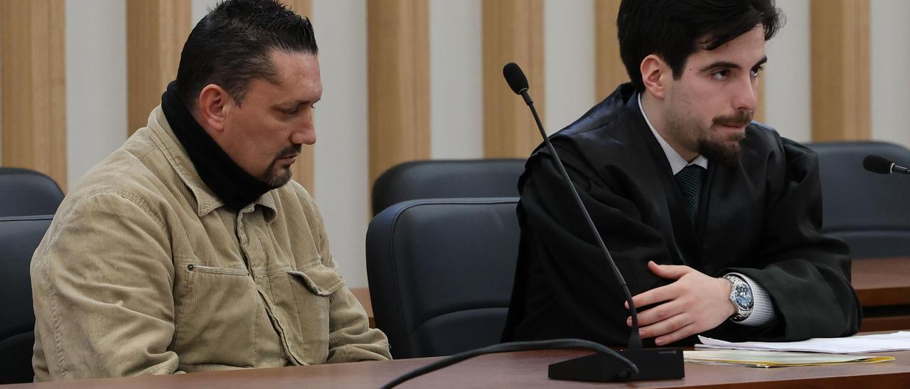 Manuel Matanzas, declarado culpable por el crimen de Chapela, al escuchar el veredicto del jurado.
