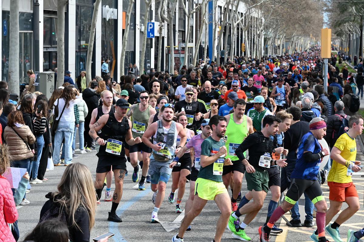 ¿Has participado en la Marató de Barcelona 2024? ¡Búscate en las fotos¡