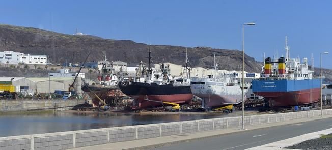 Visita a la zona de reparaciones navales del ...