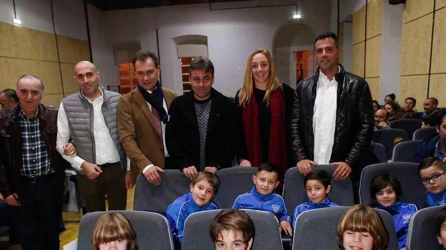 Asistentes, ayer, a la gala del deporte en el instituto.