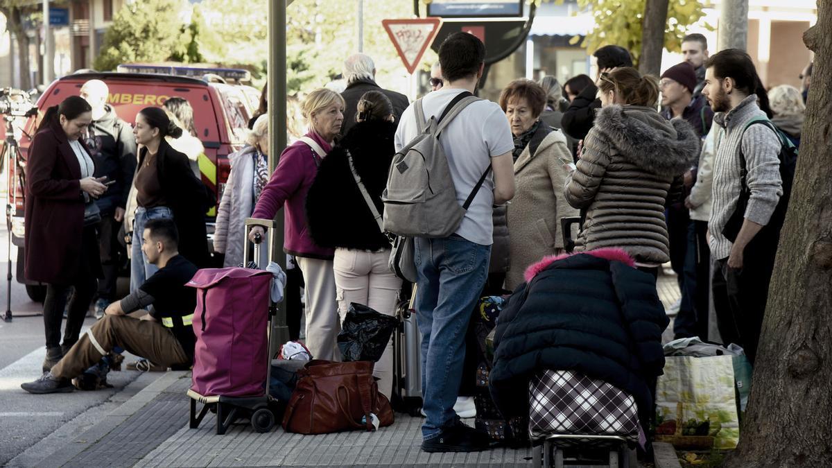 Desalojo de los vecinos de cuatro bloques de pisos en Huesca