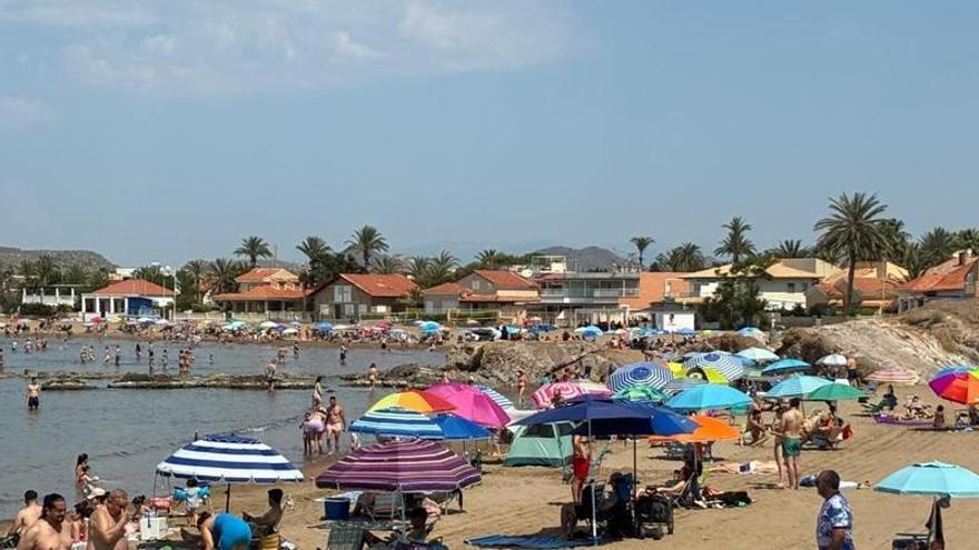 Mayo se despide con los murcianos en la playa y junio llega con las primeras alertas por calor: esta es la previsión de los próximos días
