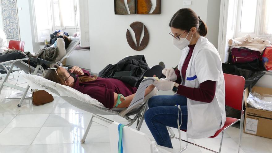 Llamamiento urgente a donar sangre A- ante la escasez de reservas en los hospitales de la Región