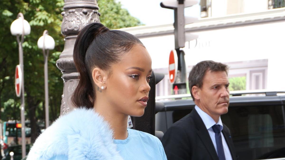 Rihanna, baby doll en Paris