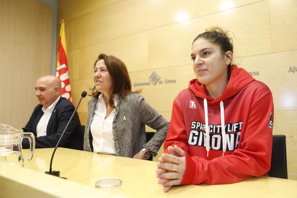 Presentació de Marta Xargay a l'Ajuntament de Girona