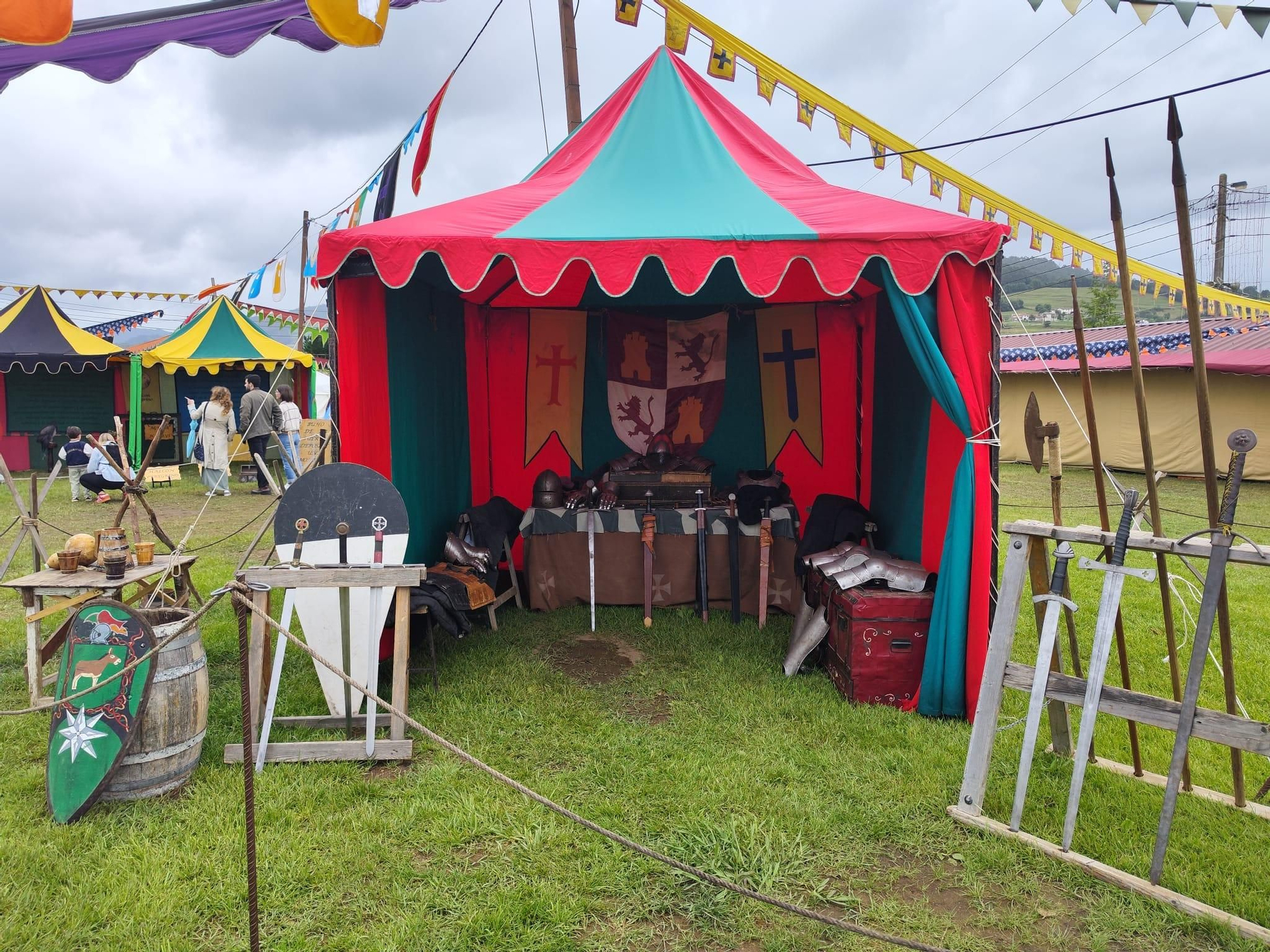 Todo listo para la gran cena y torneo medieval de Llanera