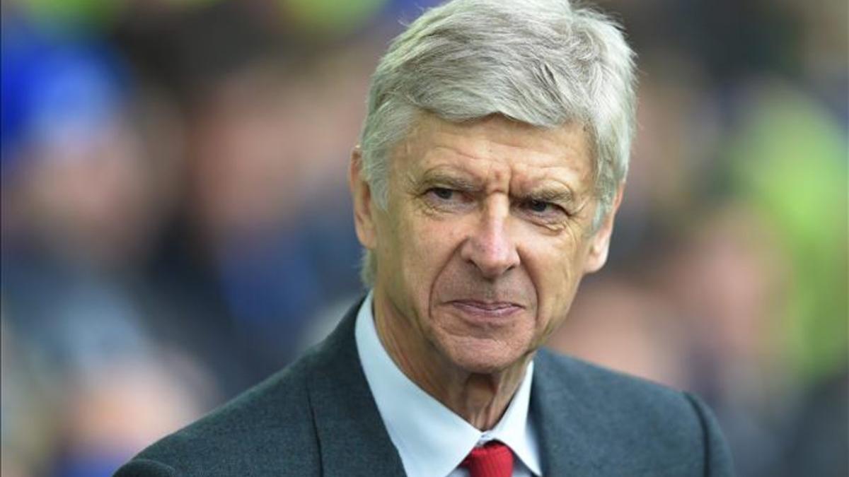 Wenger quiere hacer más fichajes antes del cierre del mercado de traspasos