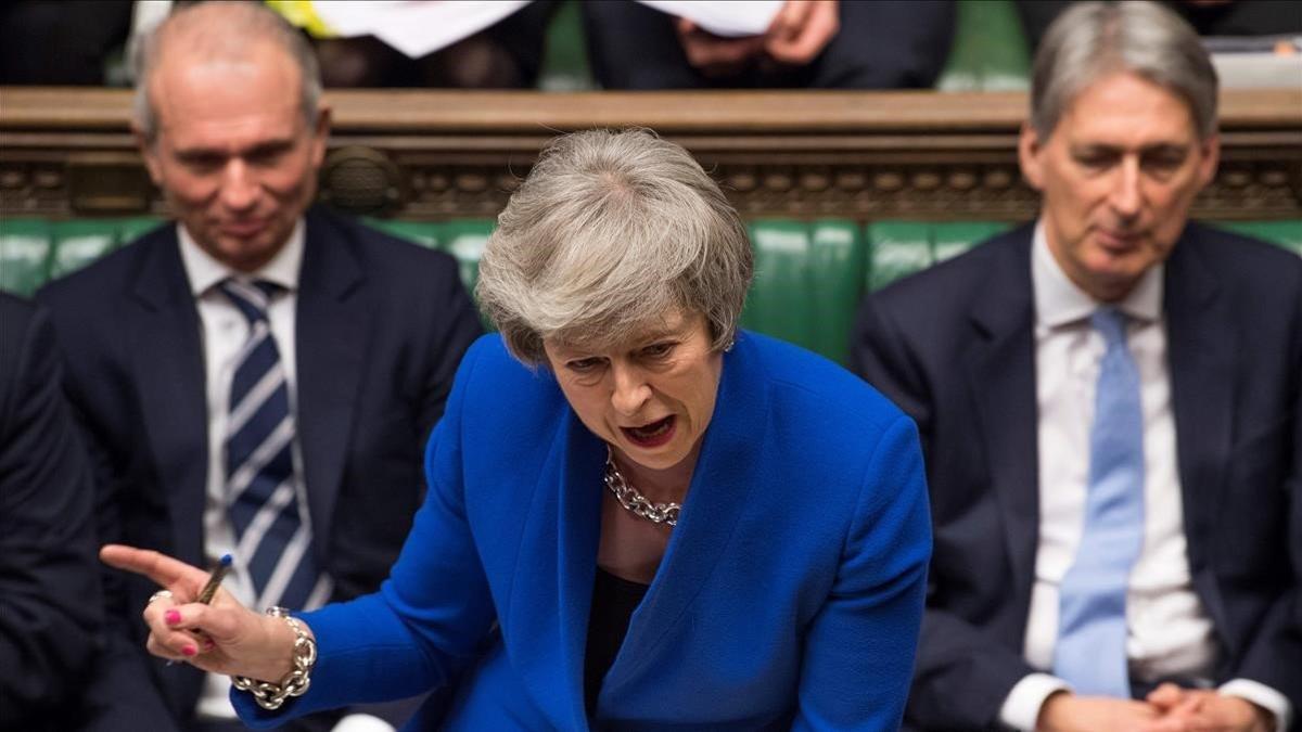 May, durante el debate sobre la moción de censura contra ella en el Parlamento británico, en la Cámara de los Comunes, el 16 de enero del 2019.