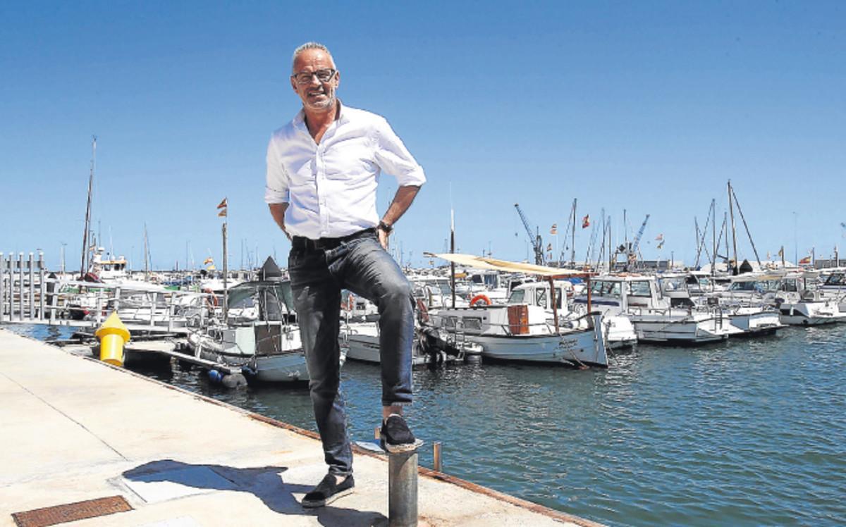 Julio Alberto posa para SPORT