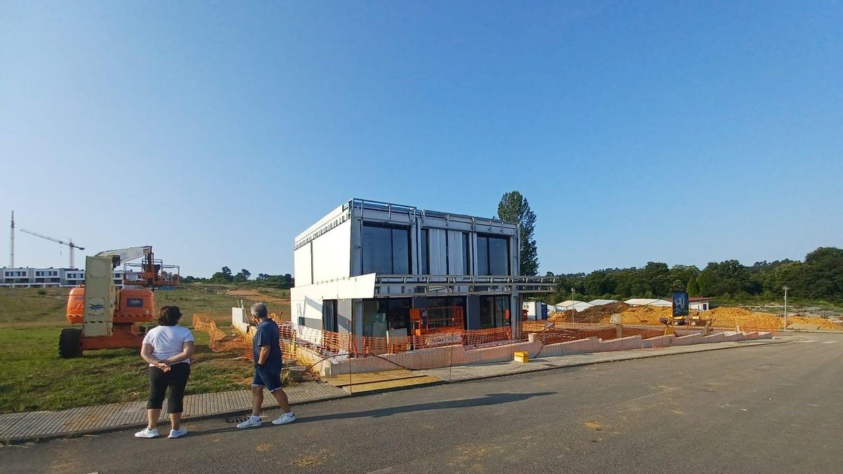 Estructura de la casa ya montada, en La Fresneda, en una imagen de hace unos días.