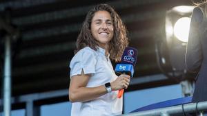 Vero La futbolista gallega Vero Boquete ha sido la primera mujer comentarista en un gran torneo de selecciones de fútbol masculino.ha sido la primera mujer comentarista en un gran torneo de selecciones de fútbol masculino.