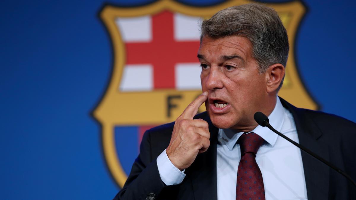 Laporta, sobre la salida de Messi: "No estoy dispuesto a hipotecar al club durante 50 años por nadie"