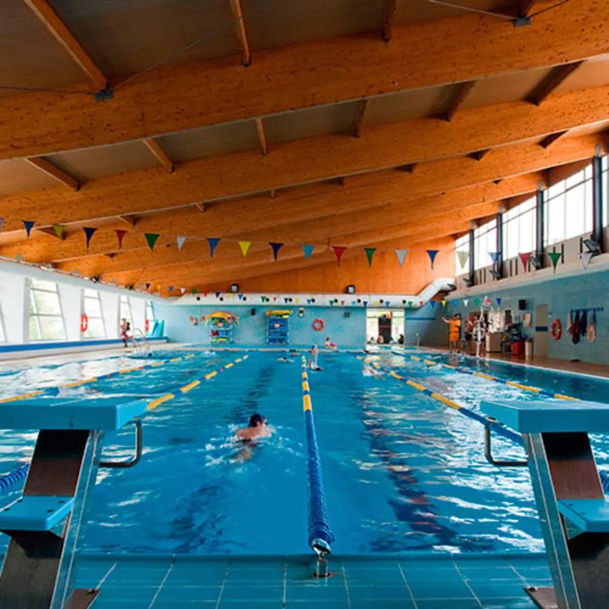 El ayuntamiento adjudica la climatización de la piscina de Aiora