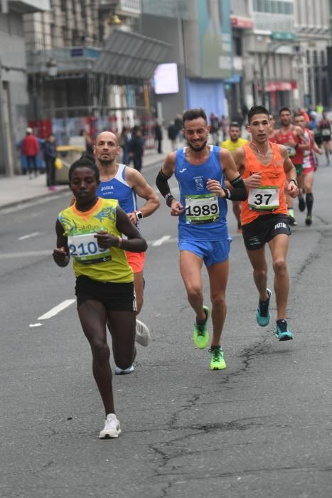 Búscate en la galería del medio maratón Coruña21