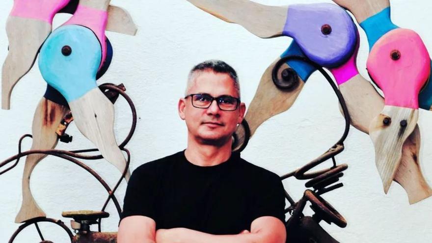 El artista brasileño Paulo Viheira. | LAS DALIAS