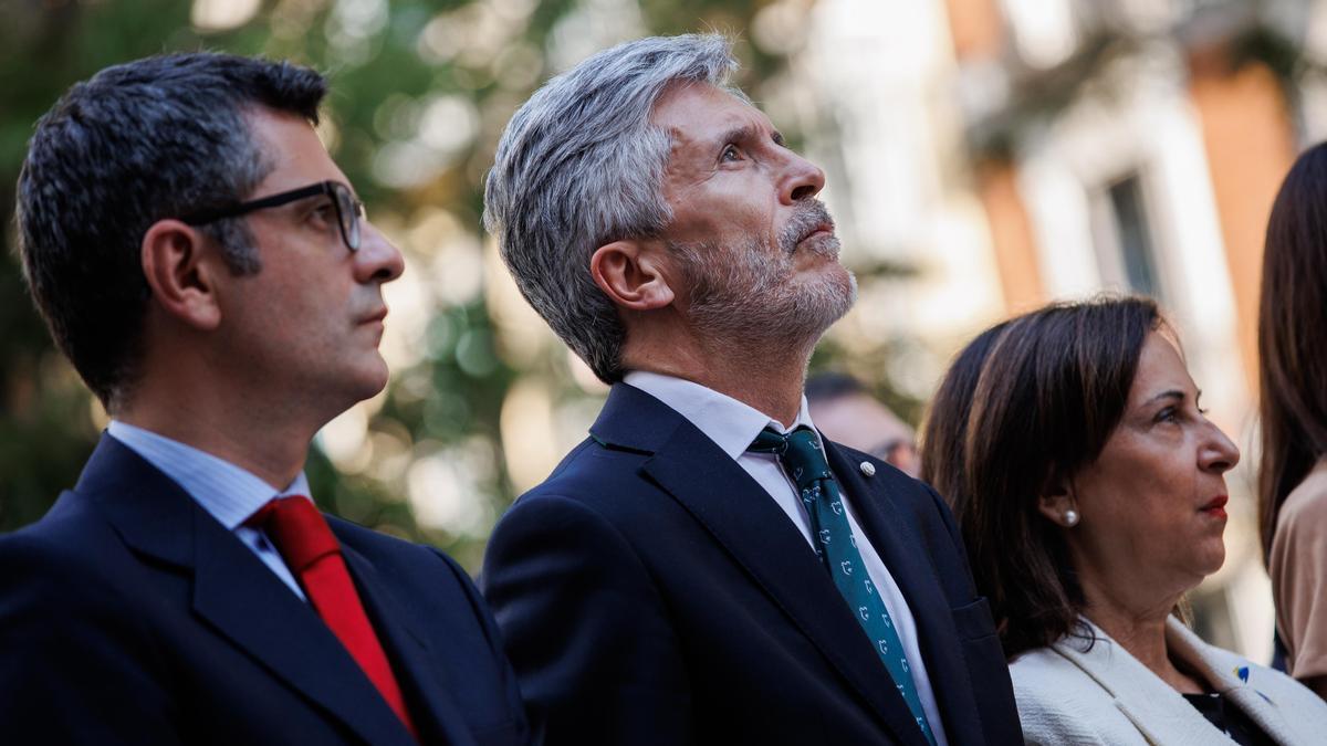 Margarita Robles y Fernando Grande-Marlaska, junto a Félix Bolaños en una imagen de archivo.