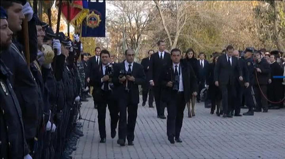 Els reis presideixen el funeral en honor dels agents morts a Kabul, aquest dimarts, a Madrid.