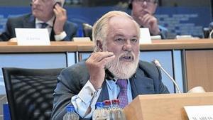 Miguel Arias Cañete, durante el examen sobre idoneidad como comisario en Bruselas, el pasado día 1 de octubre.
