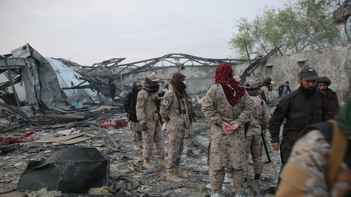 Las imágenes del letal bombardeo de Pakistán contra un hospital en Kabul