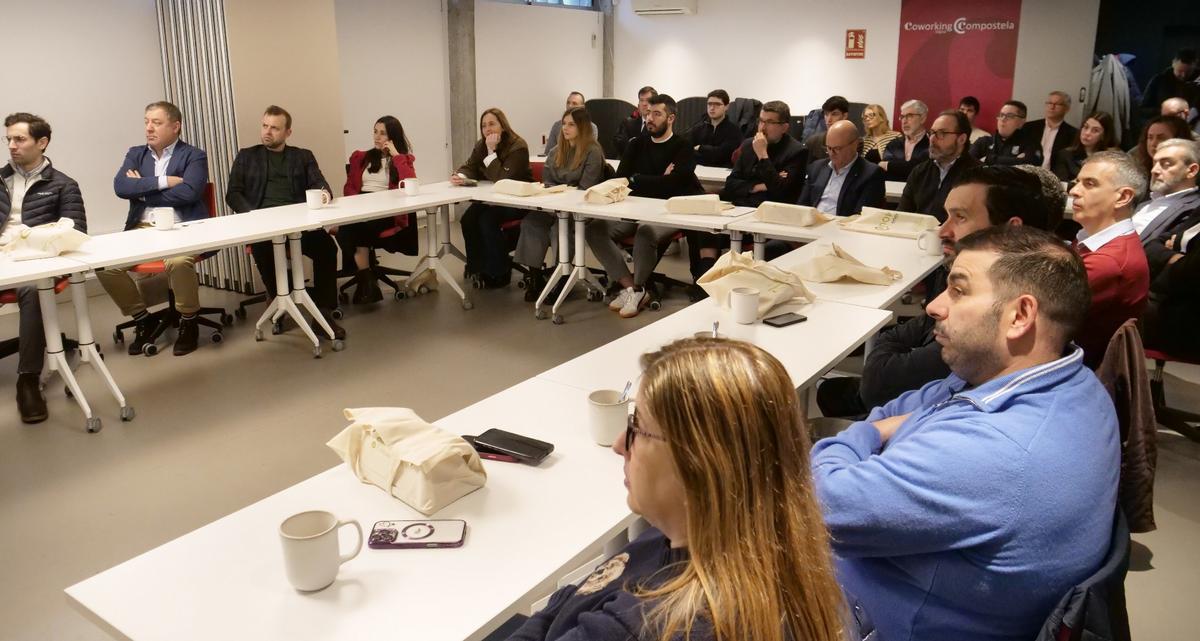 La primera edición de los Desayunos Empresariales del Obradoiro contó con una gran participación.
