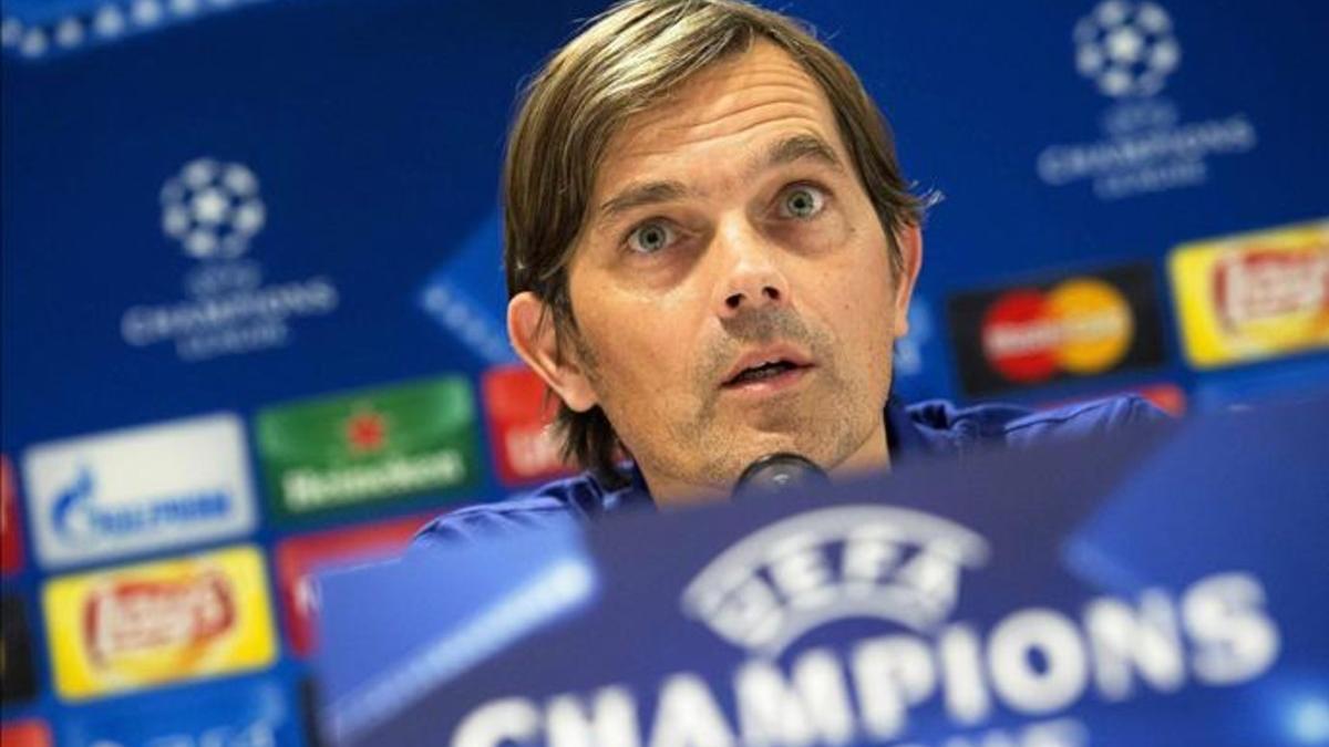 Cocu, entrenador del PSV, no se fía del modesto Rostov