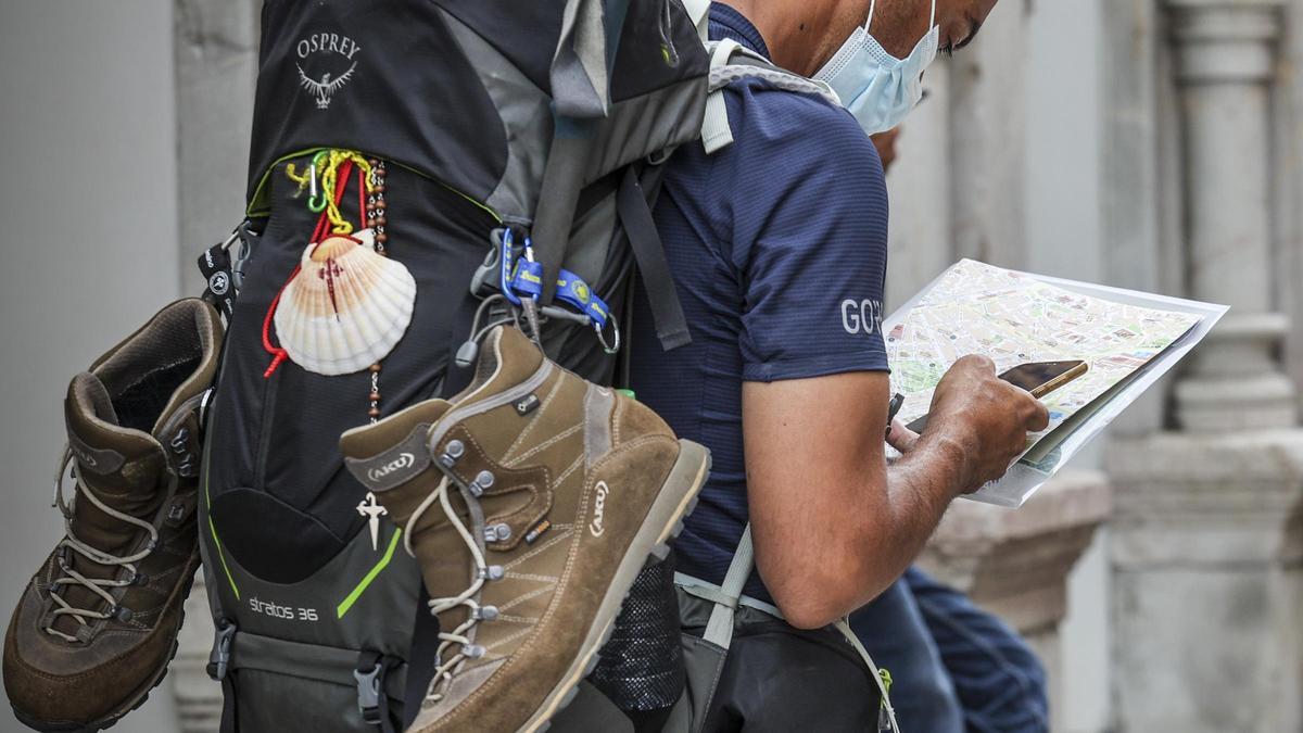 Un pelegrín n&#039;Uviéu.