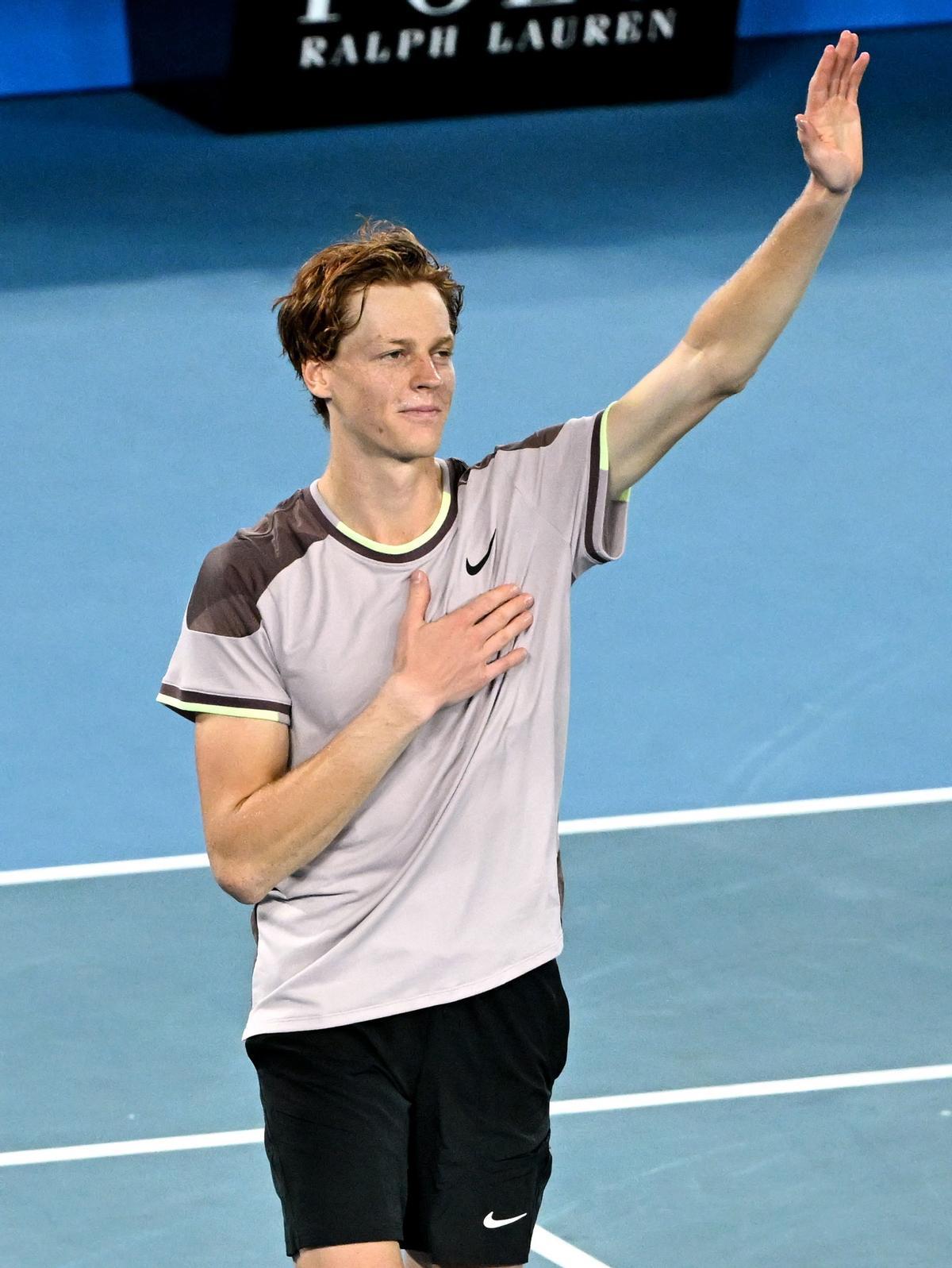 Jannik Sinner derrotar a Daniil Medvedev en la final del Abierto de Australia