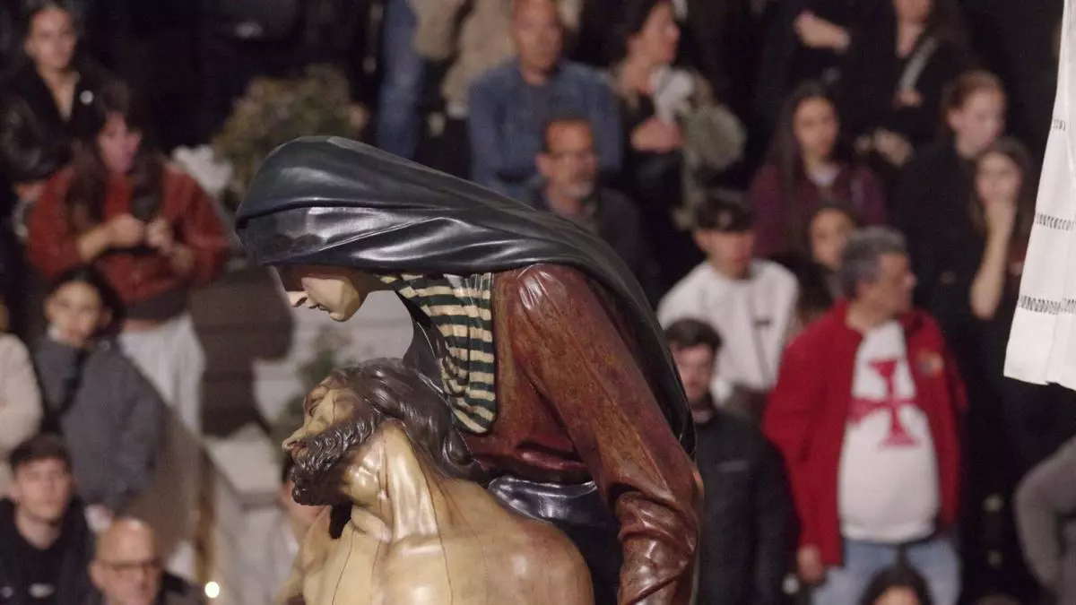 El Molinillo llega al Centro de Málaga: La Piedad silencia el Viernes Santo