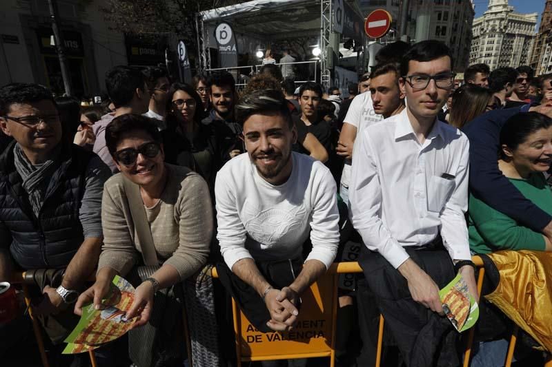 Búscate en la mascletà del 7 de marzo