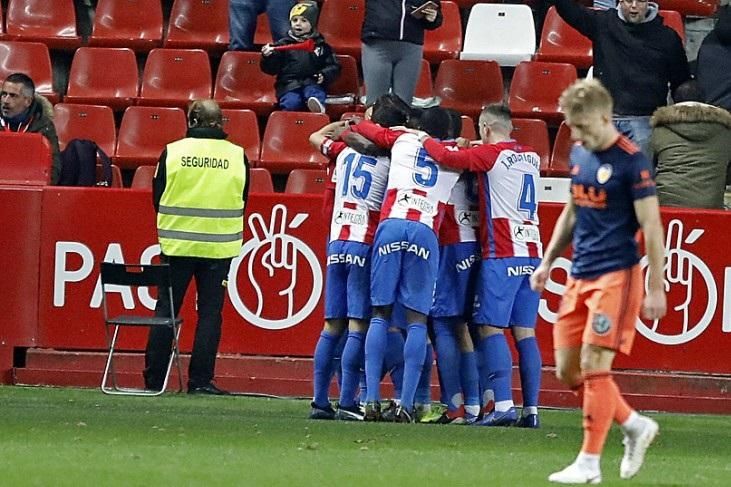 El partido de Copa entre el Sporting y el Valencia, en imágenes