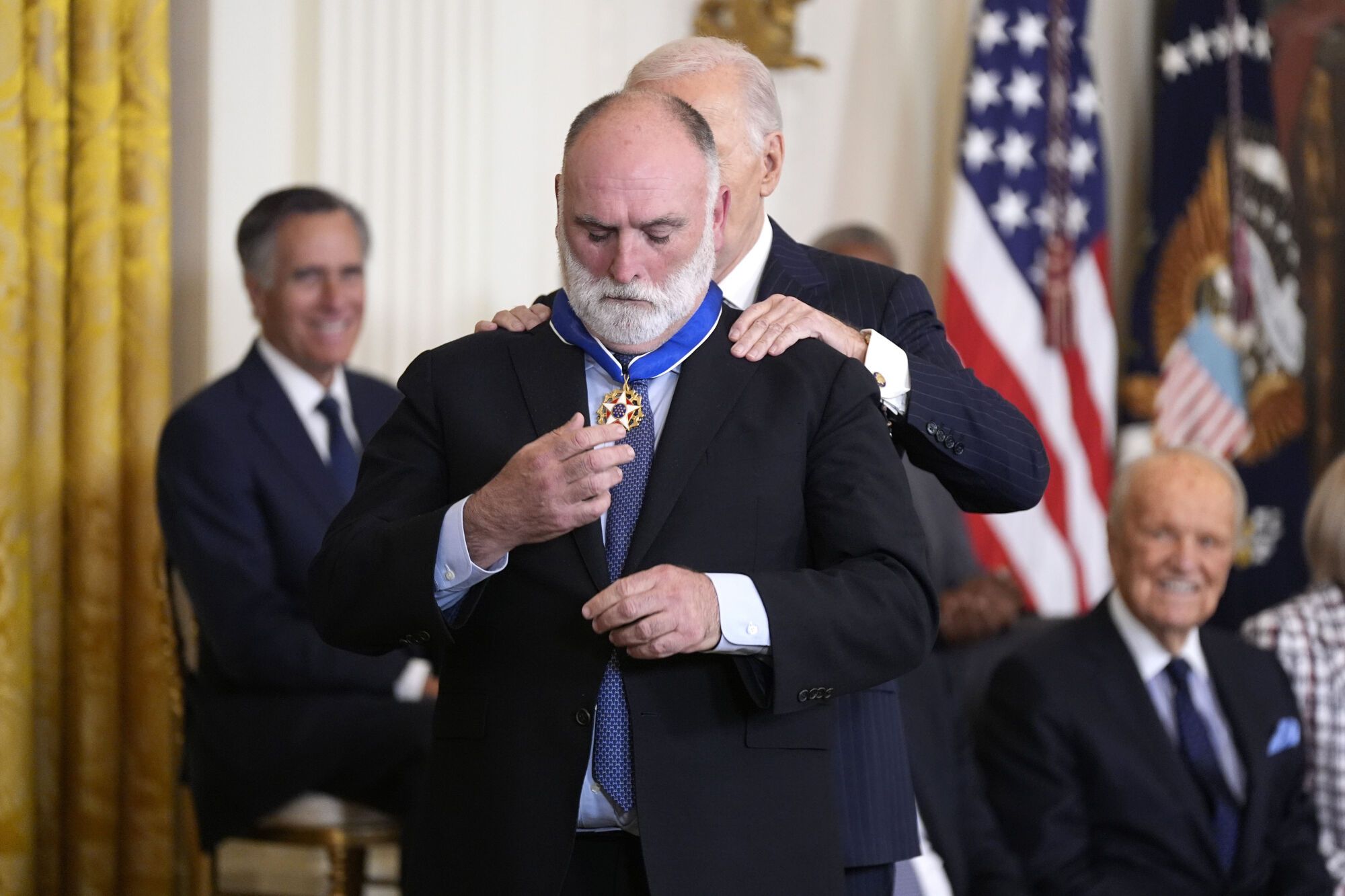 José Andrés recibe de Biden la mayor condecoración civil de los Estados Unidos