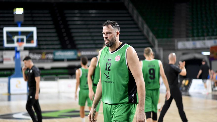 El Cáceres tendrá a Edu Gatell en el banquillo este domingo
