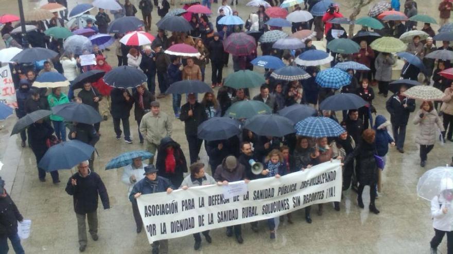 Participantes en la concentración celebrada en Villalpando