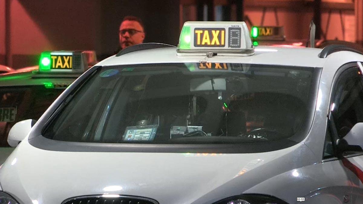 Los taxis vuelven a circular por Madrid tras 16 días de huelga