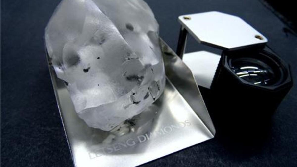 Hallado un diamante de 910 quilates, el quinto más grande del mundo