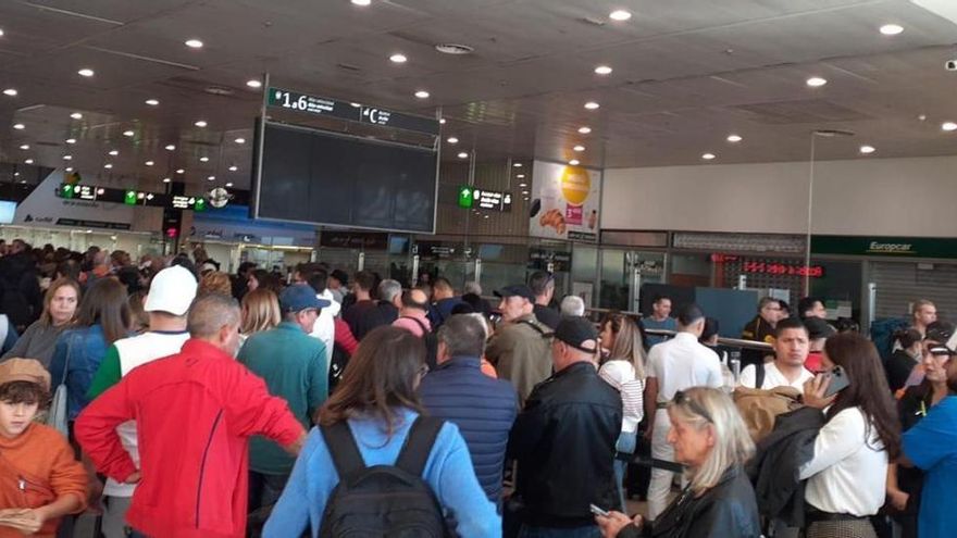 Otra avería de Ouigo deja hora y media tirados a casi mil viajeros camino de Zaragoza