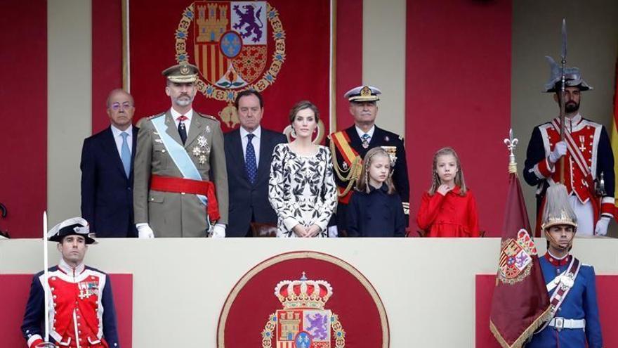 Los Reyes presiden el acto central del Día de la Fiesta Nacional en plena crisis catalana