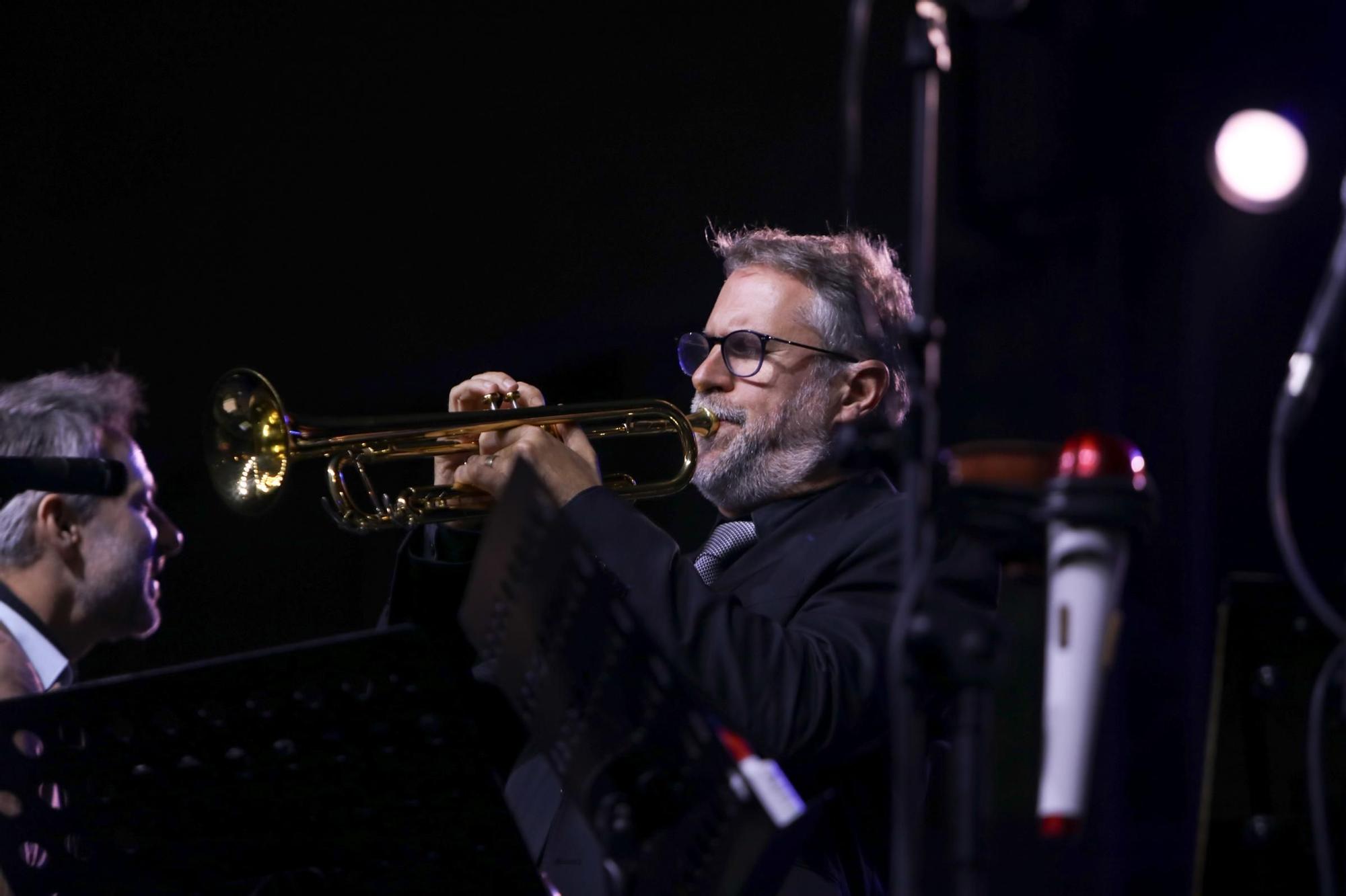 Concierto de Adrián Cunningham y su banda ‘His Old School’ en el Festival de Jazz de San Javier.