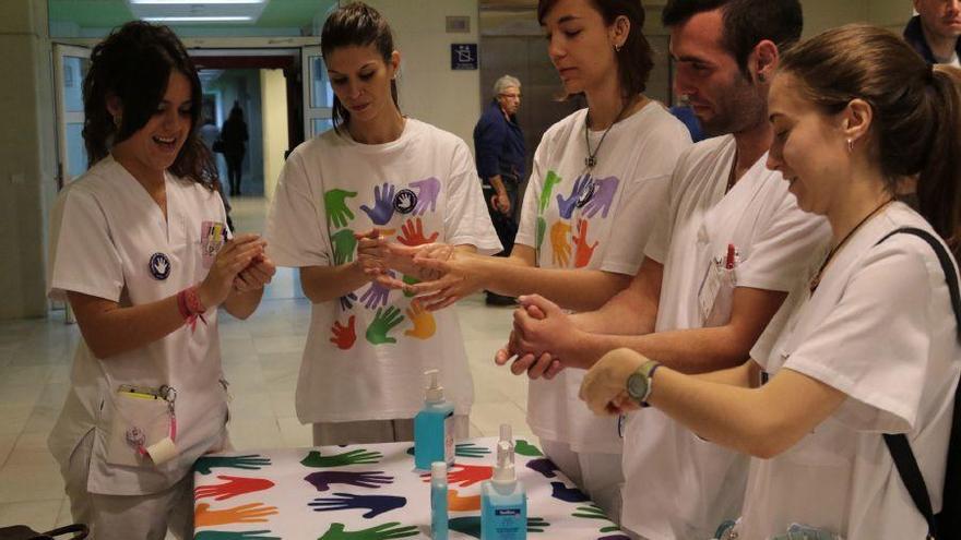 Campaña de higiene de manos, en el hospital Virgen de la Concha