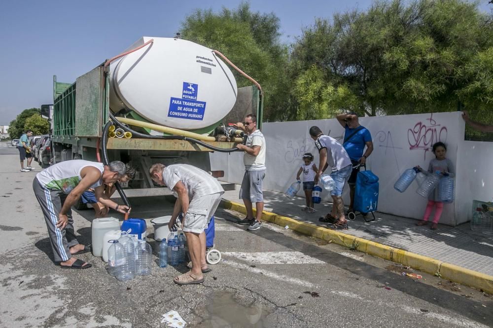 Las imágenes de las inundaciones en Almoradí y Dolores