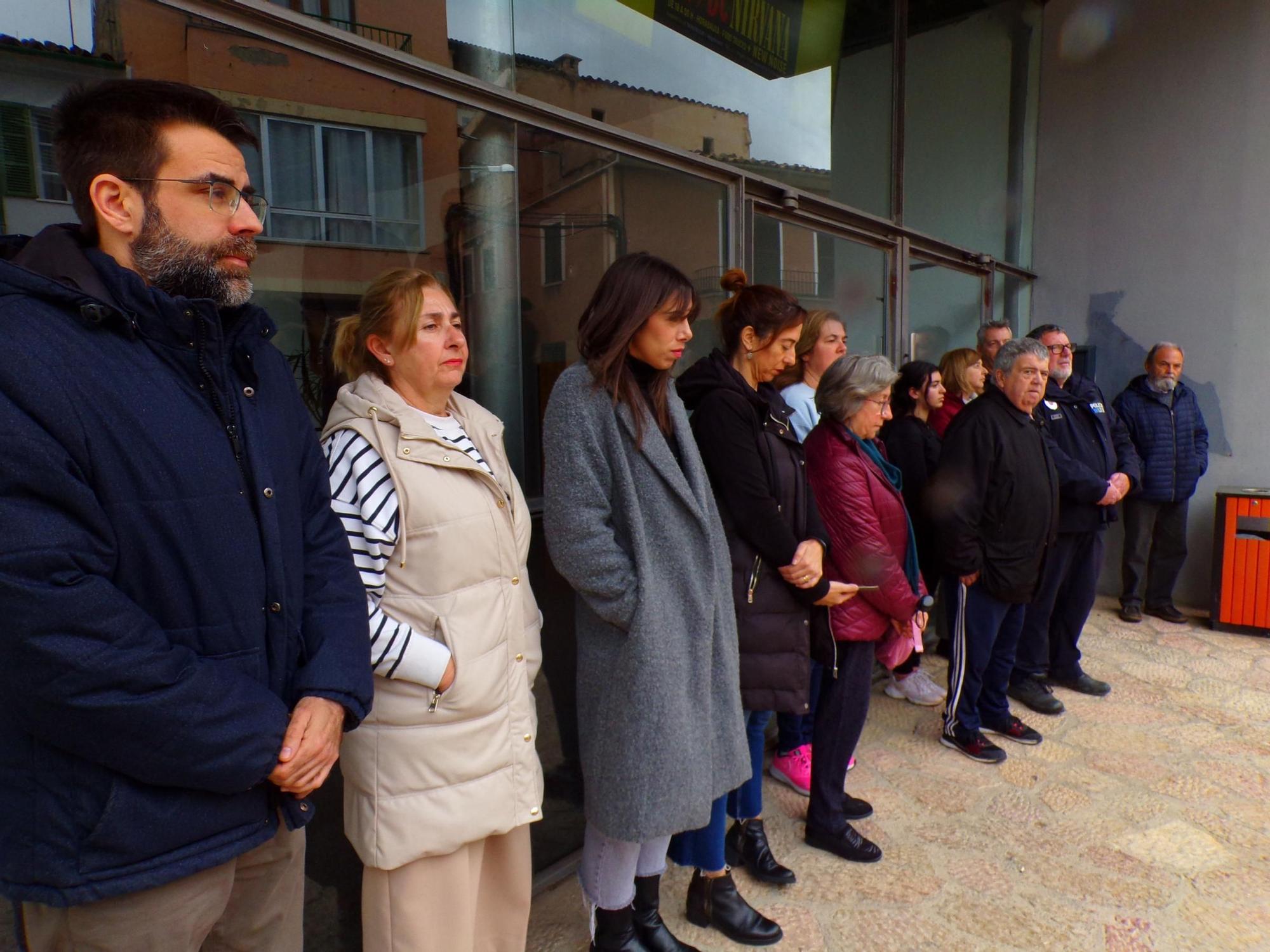 Los municipios de Mallorca guardan un respetuoso minuto de silencio por las víctimas de Valencia